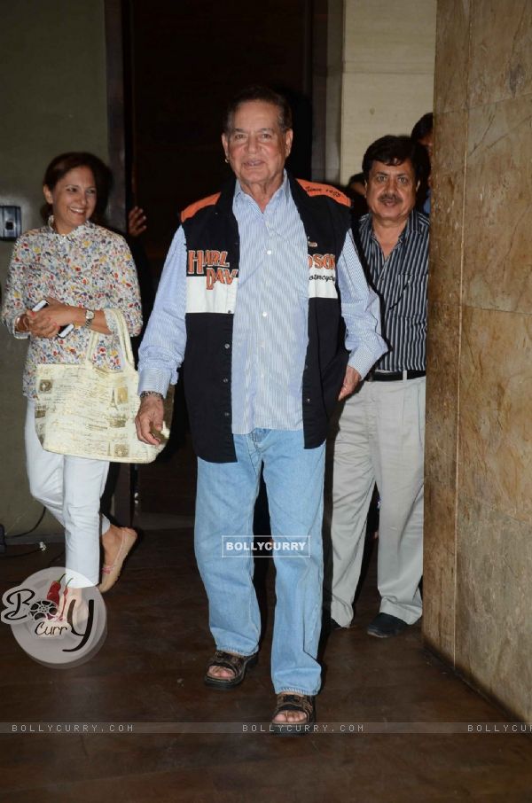 Salim Khan at Special Screening of Kapoor & Sons (400440)