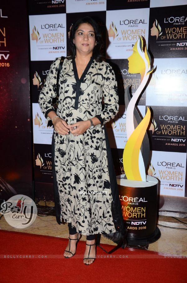 Priya Dutt at NDTV L'Oreal Paris 'Women of Worth Awards'