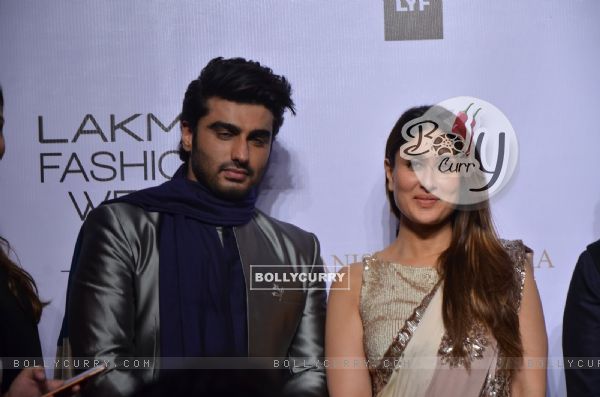 Kareena Kapoor and Arjun Kapoor at Lakme Fashion Show 2016