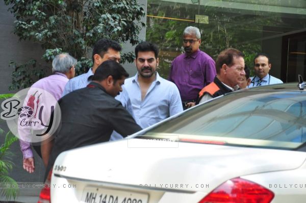 Arbaaz Khan with Dad Salim Khan Visits Arpita Khan at Hinduja Hospital