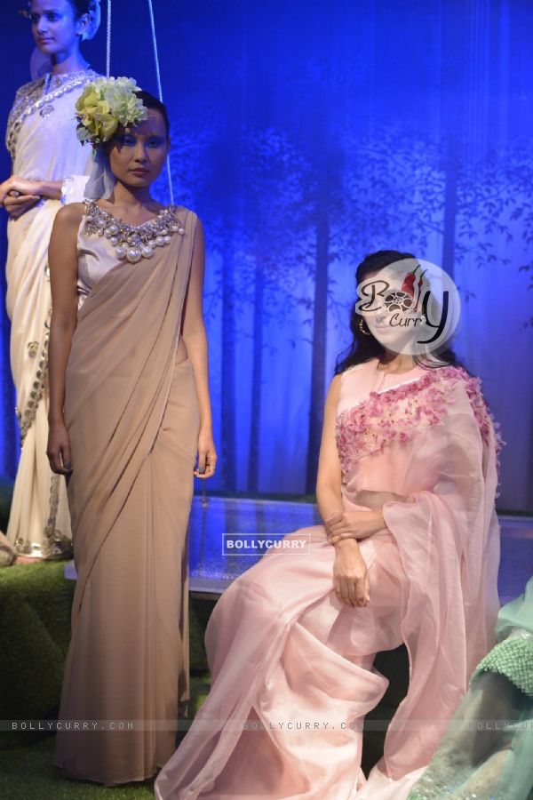 Pernia Qureshi at Lakme Fashion Show 2016