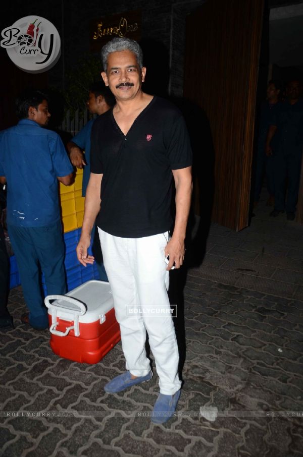 Atul Kulkarni Snapped post atttending Party at Aamir Khan's Home