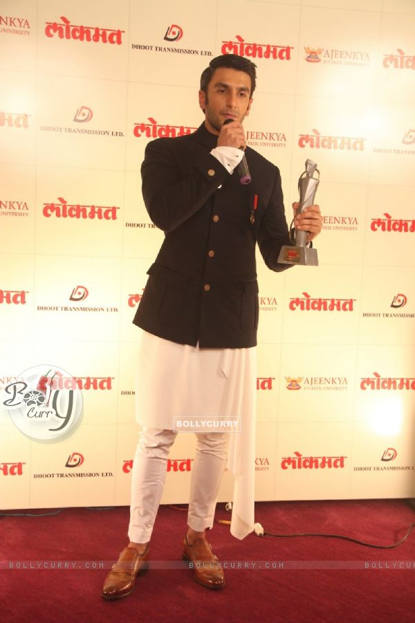 Ranveer Singh at Lokmat Maharashtrian of the Year Awards 2016
