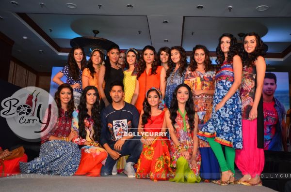 Varun Dhawan Poses with FBB #Style Buddy Contest Winners