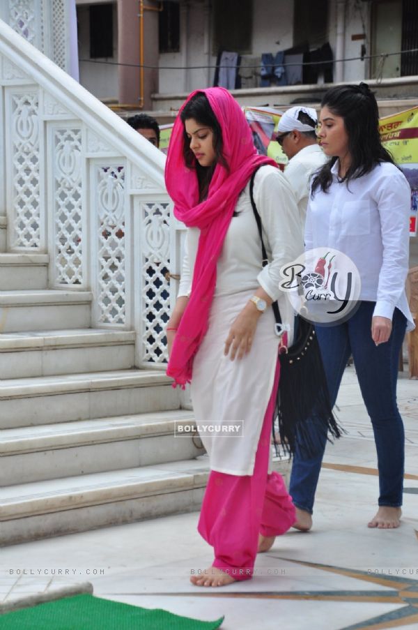 Sneha Wagh at Prayer Meet of 'Pratyusha Banerjee'