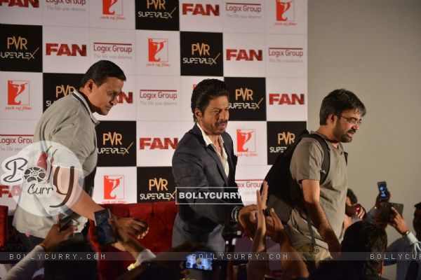 Shah Rukh Khan at Press Meet of 'Fan' in Noida