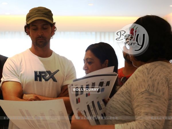 Hrithik Roshan Checks out HRX brands apparels !