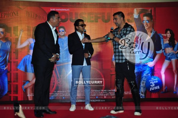 Boman Irani, Akshay Kumar and Riteish Deshmukh at Trailer Launch of the film 'Housefull 3'