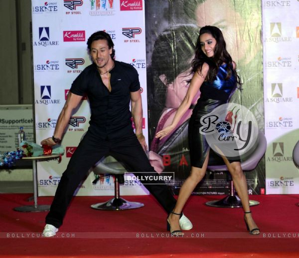 Shraddha Kapoor and Tiger Shroff show their dance moves at Promotions of Baaghi in Delhi