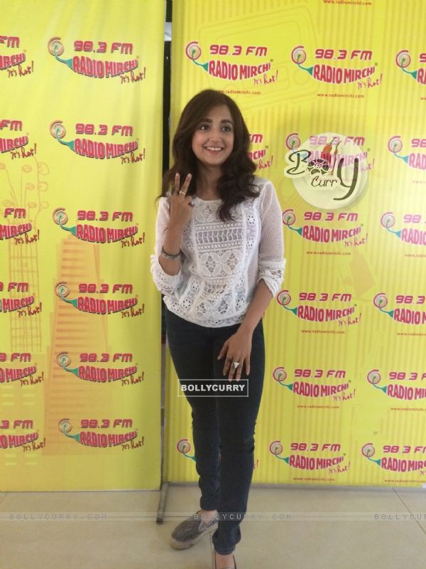 Monali Thakur at Radio Mirchi for Promotions of Baaghi (404369)