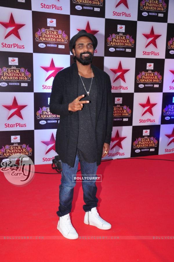 Remo Dsouza at Star Parivar Awards Red Carpet Event