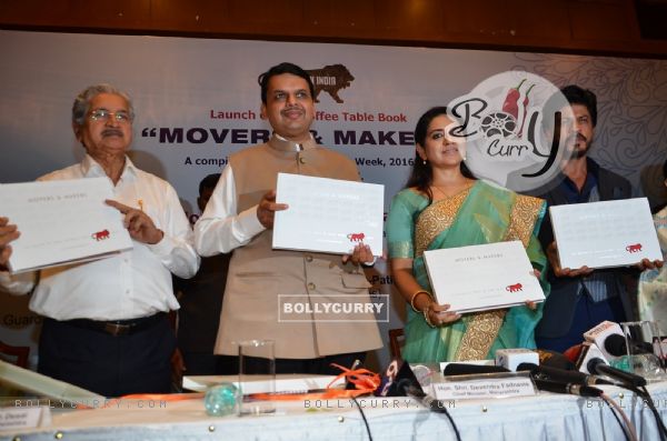 Shah Rukh Khan and CM Devendra Fadnavis at Launch of  Shaina NC's 'Book & Makers'