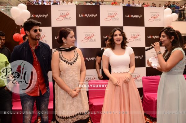 Sunny Leone and Tanu Virwani Promote 'One Night Stand' in Delhi (404482)