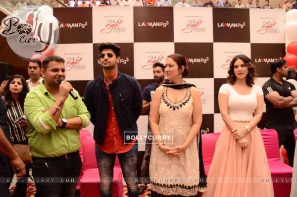 Sunny Leone and Tanu Virwani Promote 'One Night Stand' in Delhi (404484)