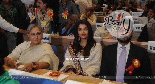 Jaya Bachchan, Aishwarya Rai Bachchan and Abhishek Bachchan at National Award Ceremony