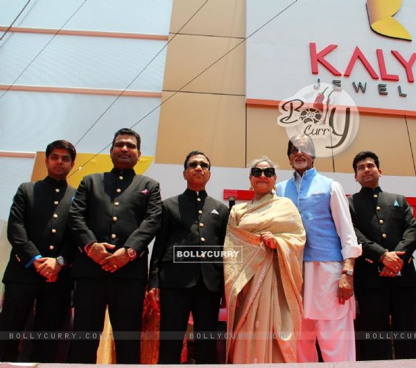 Amitabh Bachchan and Jaya Bachchan Promote Kalyan Jewellers in Kolkata