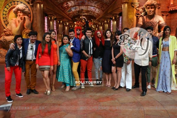 Meet Bros Have a Blast on the sets of 'Comedy Nights Bachao'