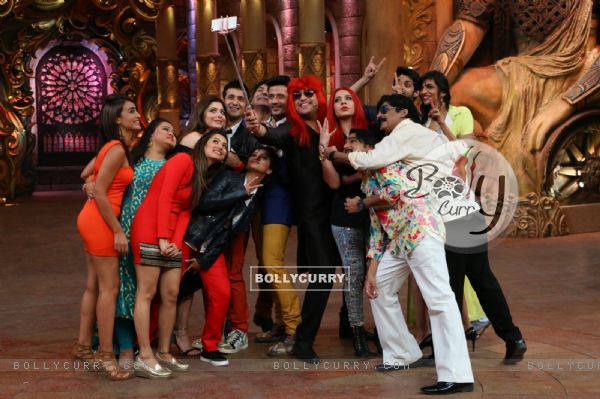 Meet Bros Have a Blast on the sets of 'Comedy Nights Bachao'
