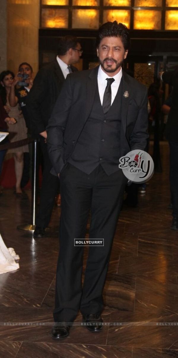 Shah Rukh Khan Graces the Wedding Reception of Preity Zinta & Gene Goodenough