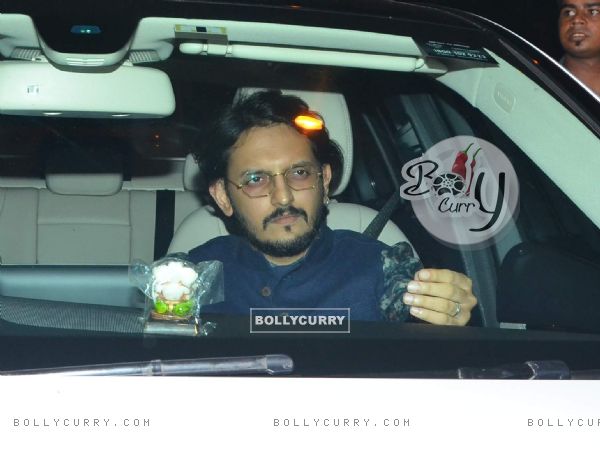 Vishesh Bhatt at Shah Rukh's  Dinner Party for Apple CEO TIM Cook