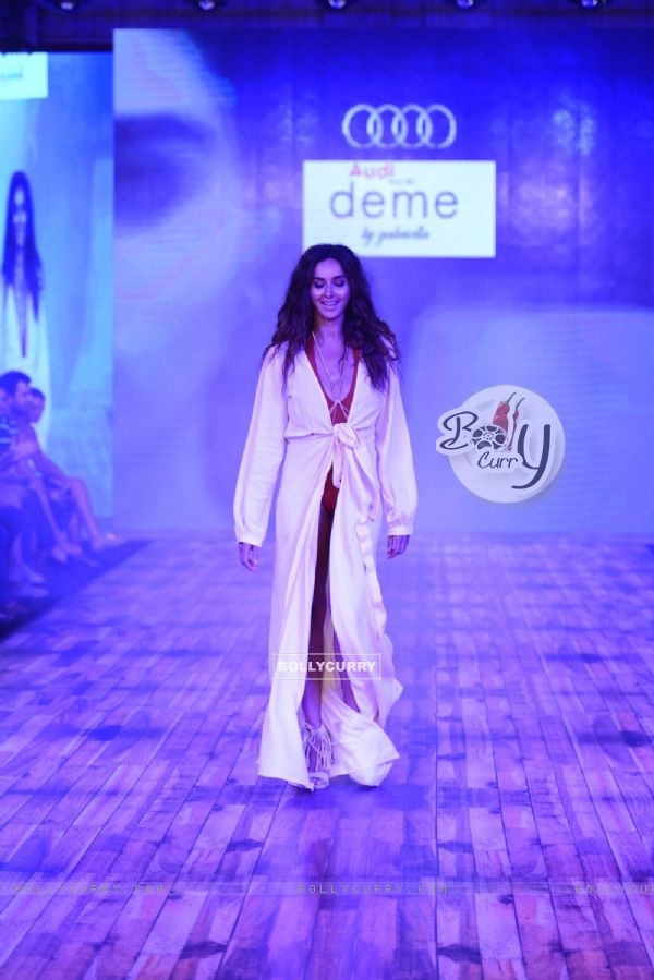 Shibani Dandekar at India Beach Fashion Week 2016