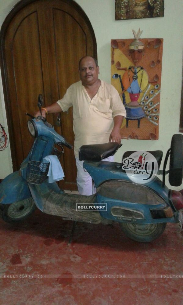 Sujit Narayan Sur with scooter of TE3N driven by Mr Bachchan in Te3n