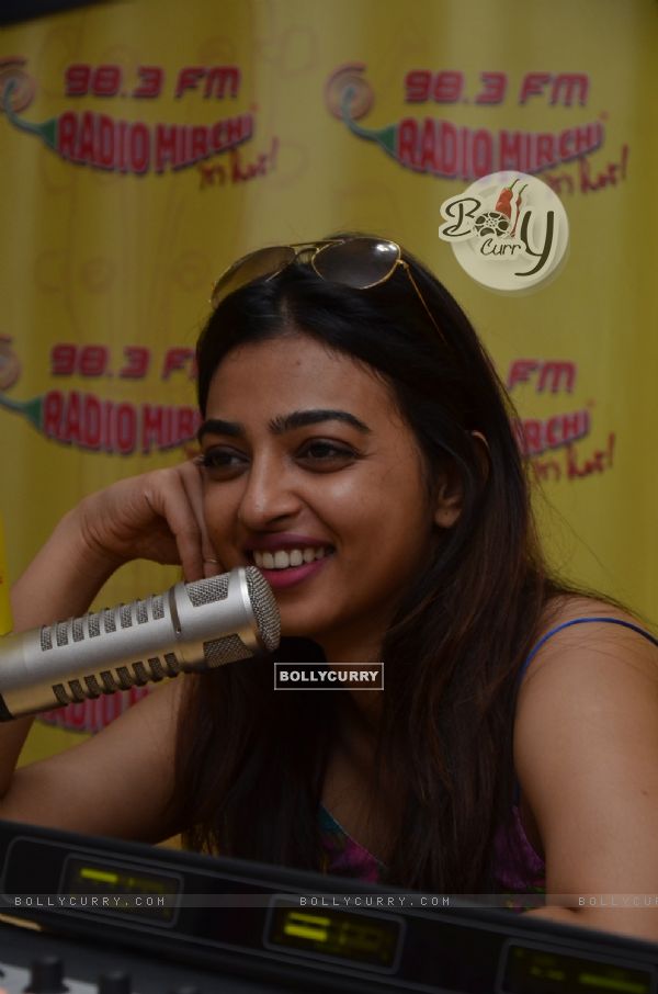 Radhika Apte goes live at Radio Mirchi for Promotions of 'Phobia' (407510)