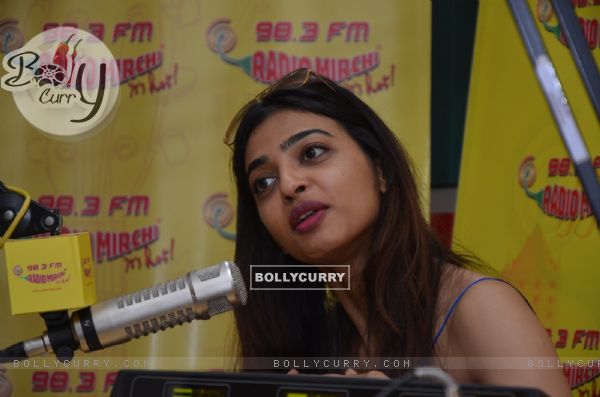 Radhika Apte goes live at Radio Mirchi for Promotions of 'Phobia' (407512)