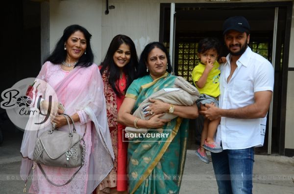 Genelia D'souza gets discharged: Riaan's expression says 'Look at my cute lil brother'
