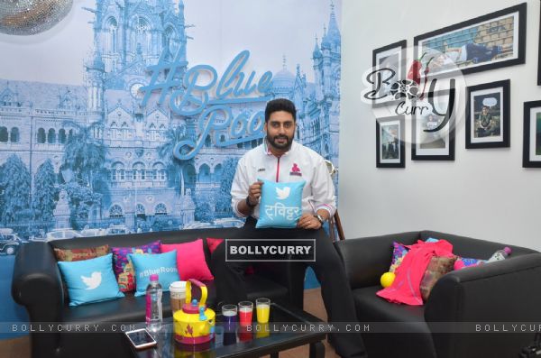 Abhishek Bachchan's 'Jaipur Pink Panthers' Partners with Twitter