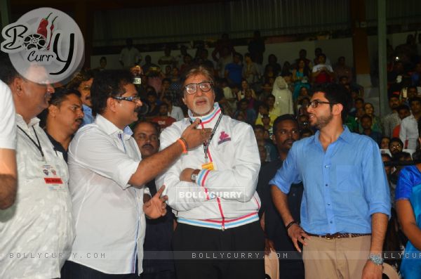 Amitabh Bachchan with Aaditya Thackeray at the Soccer Match