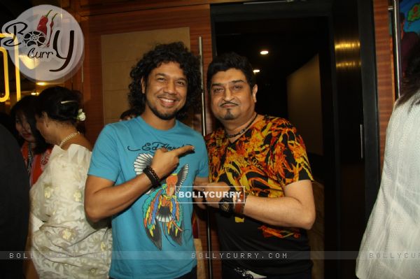 Papon and Neeraj Shridhar at Song Launch of 'Chu Liya' from Hai Apna Dil Toh Awara!