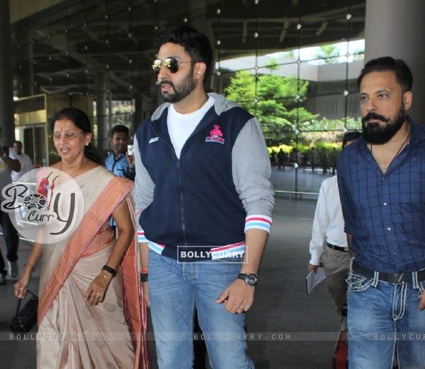Airport Diaries: Abhishek Bachchan!