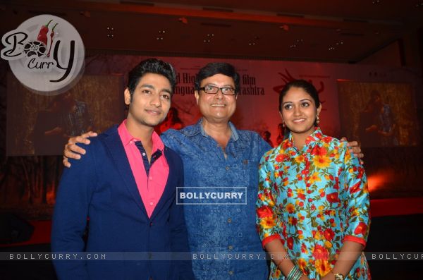 Sachin Pilgaonkar with Akash Thosar and Rinku Rajguru at Success Bash of Film 'Sairat'