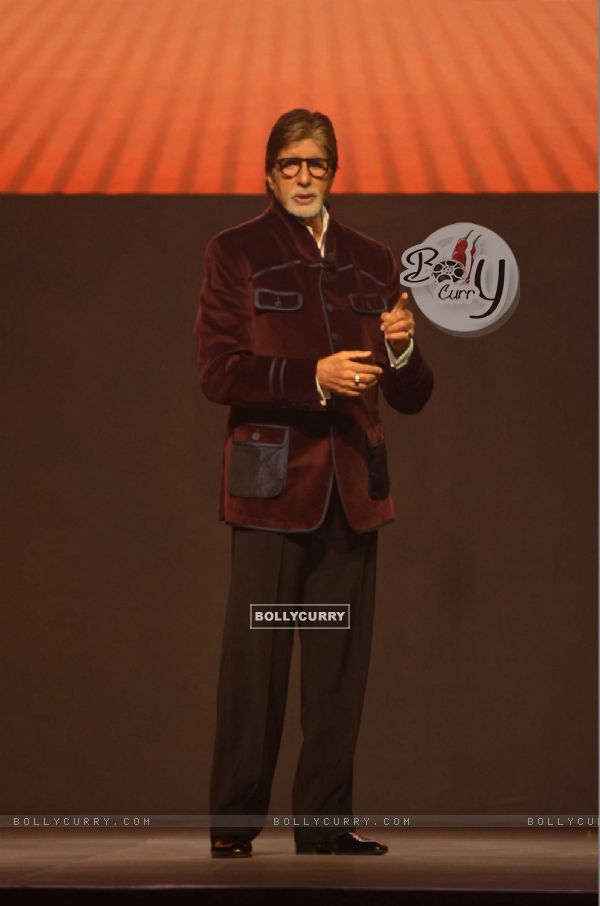 Amitabh Bachchan Launches new learnig tool 'Robomate+'