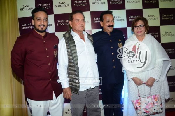 Salim Khan and Helen at Baba Siddique's Iftaar Party 2016