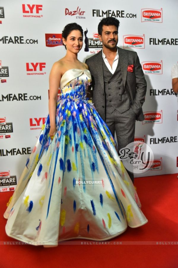 Tamannaah Bhatia with Allu Arjun at 'Filmfare Awards South 2016'