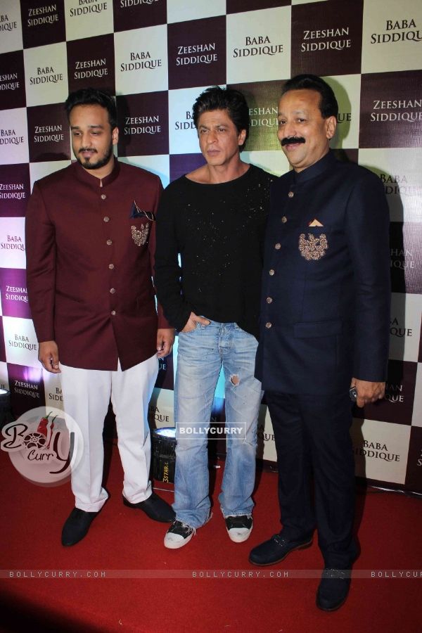 Shah Rukh Khan at Baba Siddique's Iftaar Party