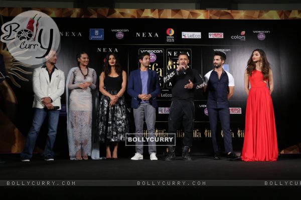 Tiger Shroff, Sonakshi Sinha, Farhan Akhtar, Priyanka Chopra, Salman Khan, Shahid Kapoor & Deepika