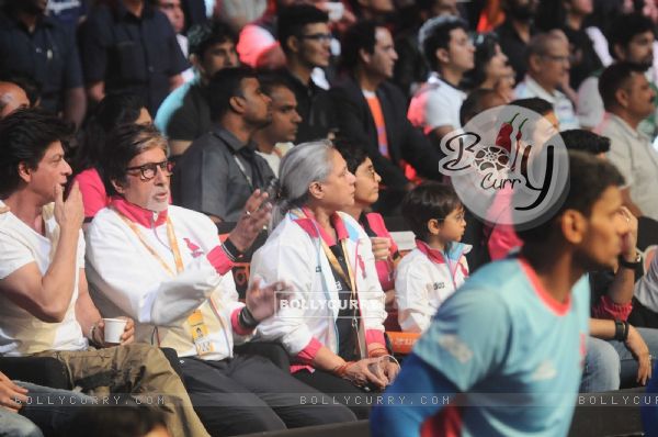 Shah Rukh Khan, Amitabh Bachchan & Jaya Bachchan at Launch of Pro Kabaddi League-Season 4
