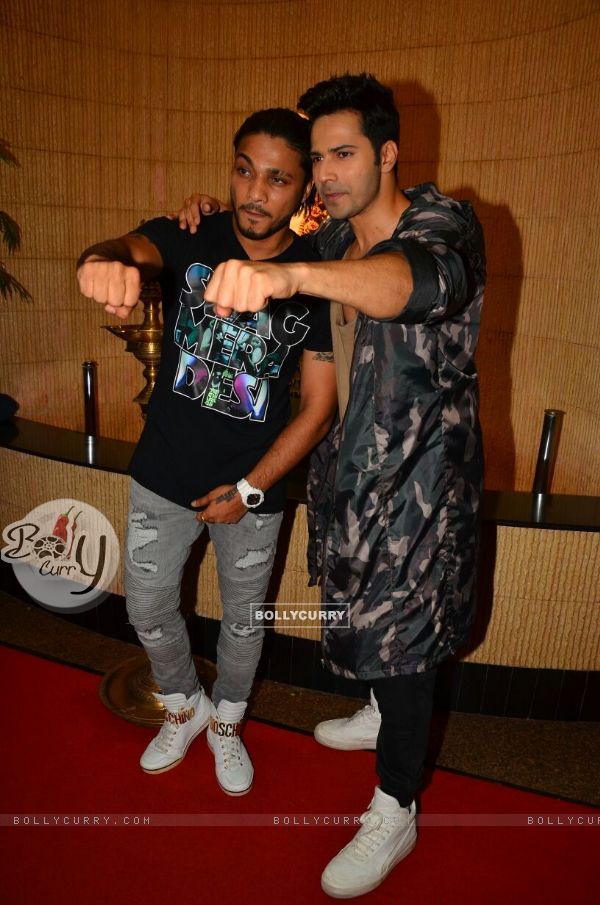 Varun at the promotion of 'Dishoom' (410751)