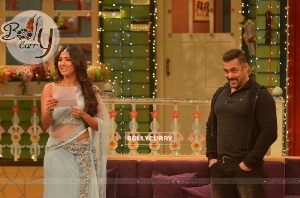 Rochelle Maria Rao and Salman Khan Promotes 'SULTAN' on 'The Kapil Sharma Show'