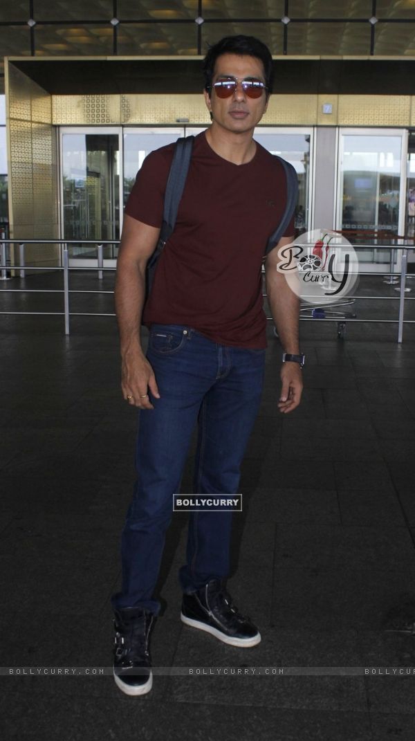 Sonu Sood snapped at airport