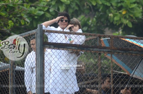 Shah Rukh Khan and AbRam Khan on EID 2016 meet!