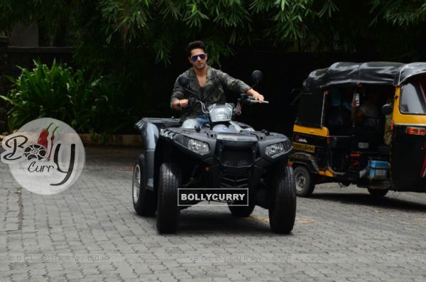 Dishoom entry by Varun Dhawan on Quad bike at Launch of Song 'Jaaneman Aah' from Dishoom (411788)