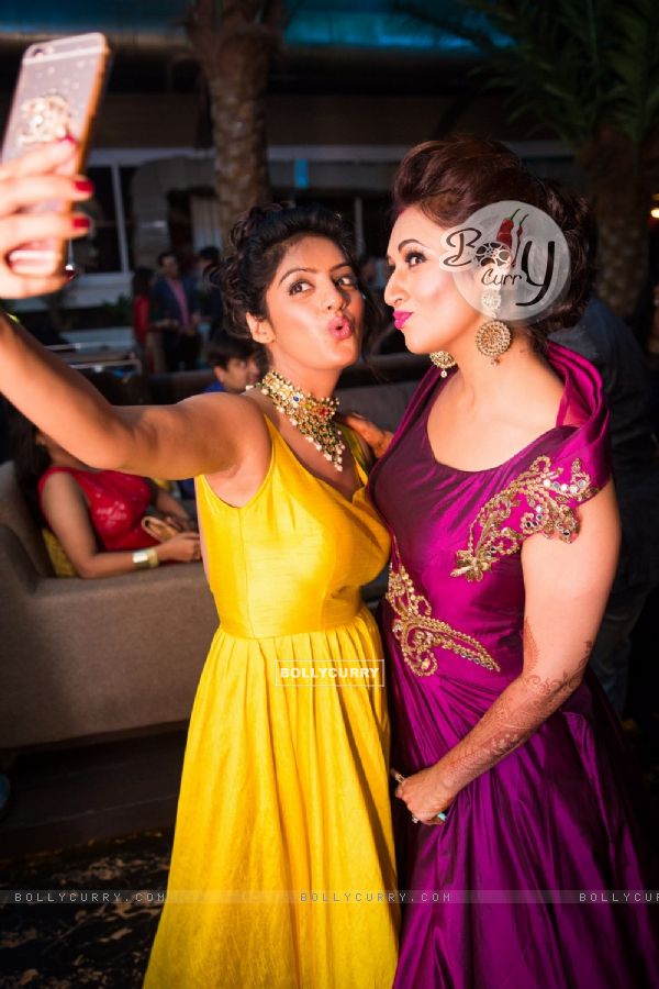 Selfie is must! Deepika Singh and Divyanka Tripathi at Divyanka-Vivek 's 'Happily Ever After' party