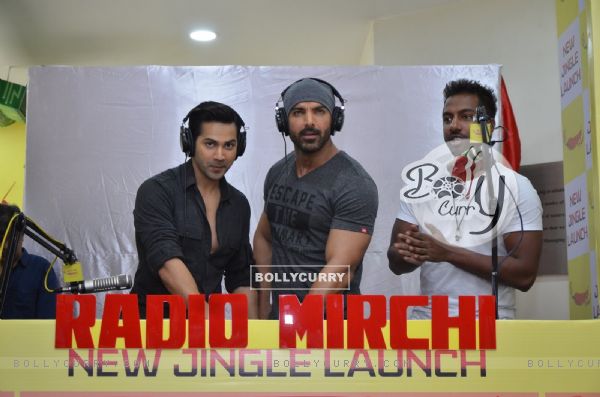 John Abraham and Varun Dhawan promotes 'Dishoom' at Radio Mirchi (412677)