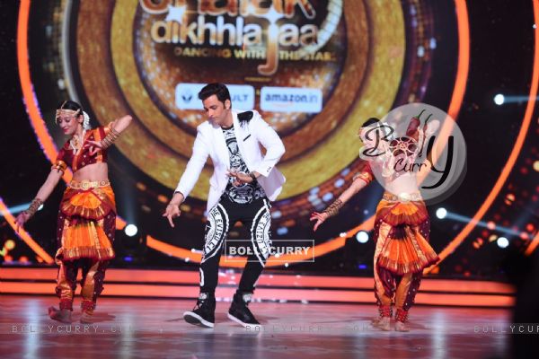Ganesh Hegde performing on the sets of 'Jhalak Dikhlaa Jaa'