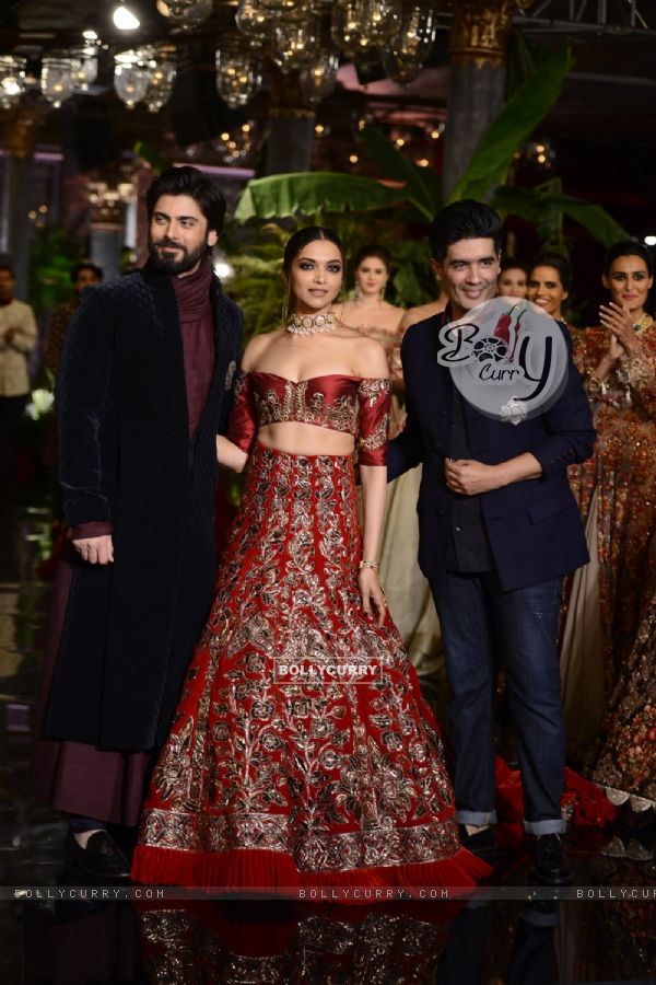 Fawad Khan and Deepika Padukone at Manish Malhotra's Fashion Show