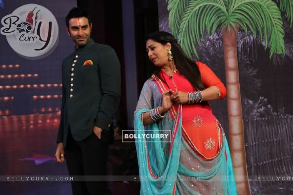 Bollywood Dance Masters Sandip Soparrkar and Geeta Kapoor on 'Comedy Nights Live'